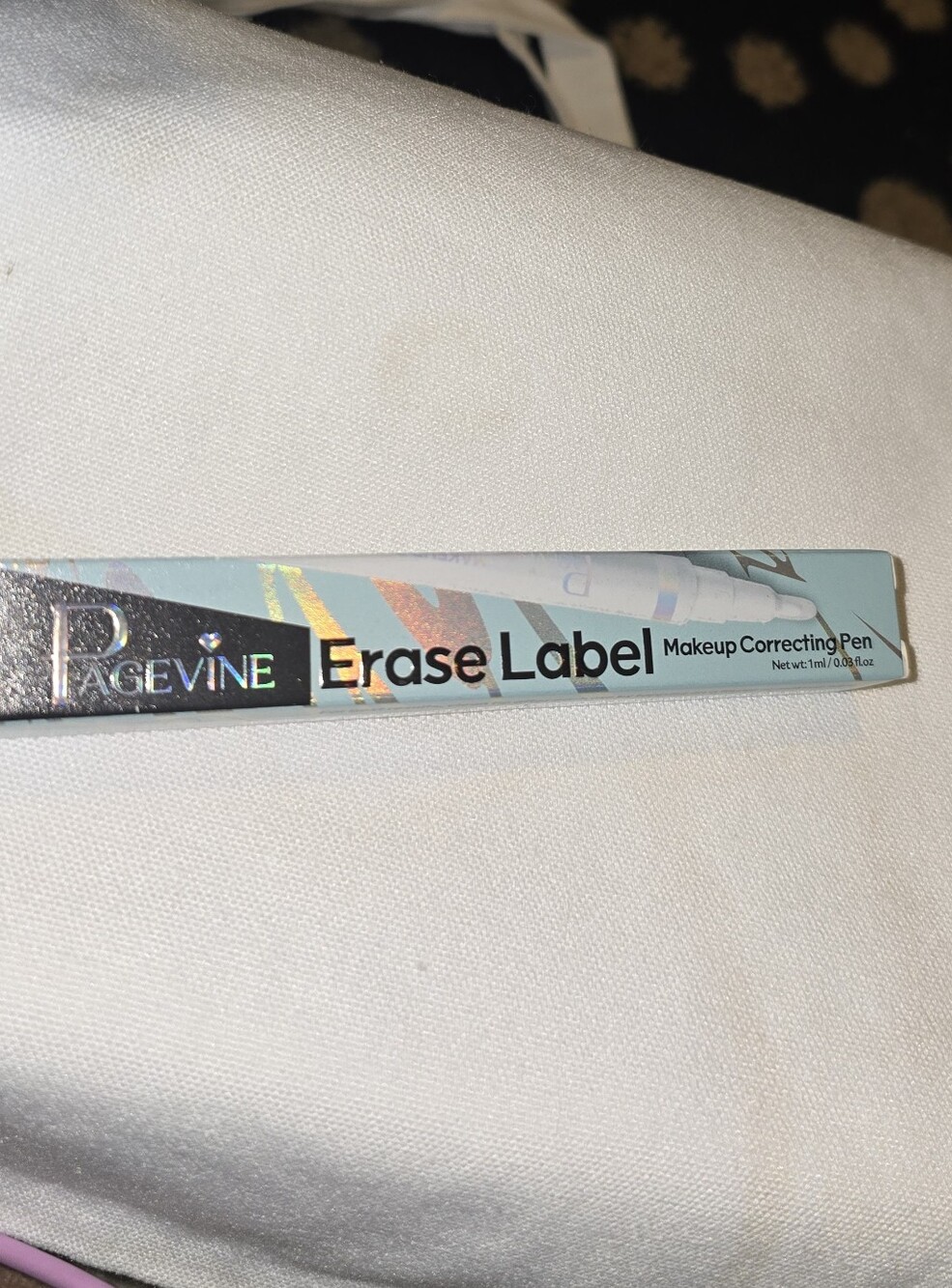 Erase Label Makeup Correcting Pen - White